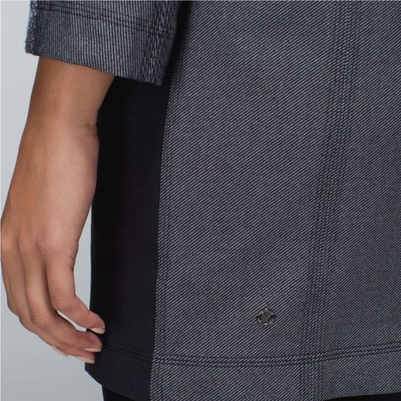 NWOT Rare Lululemon Cocoon Car coat size M - Picture 9 of 16